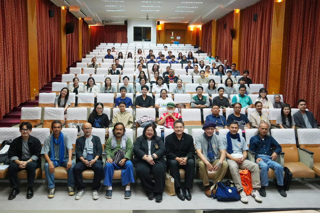 คณะฯ จัดโครงการอบรมเชิงปฏิบัติการเพื่อสร้างครูต้นแบบสอนการเขียนเชิงสร้างสรรค์ ประเภทบทร้อยกรอง เรื่องสั้น นวนิยาย และสารคดี ครั้งที่ 5 ระหว่างวันที่ 5–6 กันยายน 2569